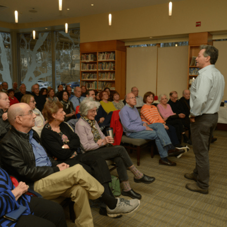 adult learners in the Beit Midrash with Rabbi Sisenwine